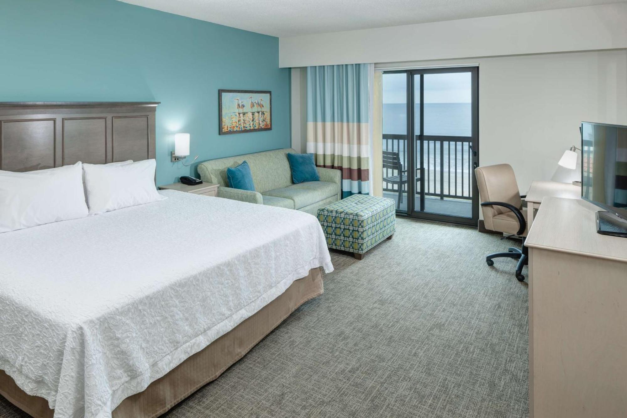 Hampton Inn & Suites By Hilton Carolina Beach Oceanfront Exterior photo