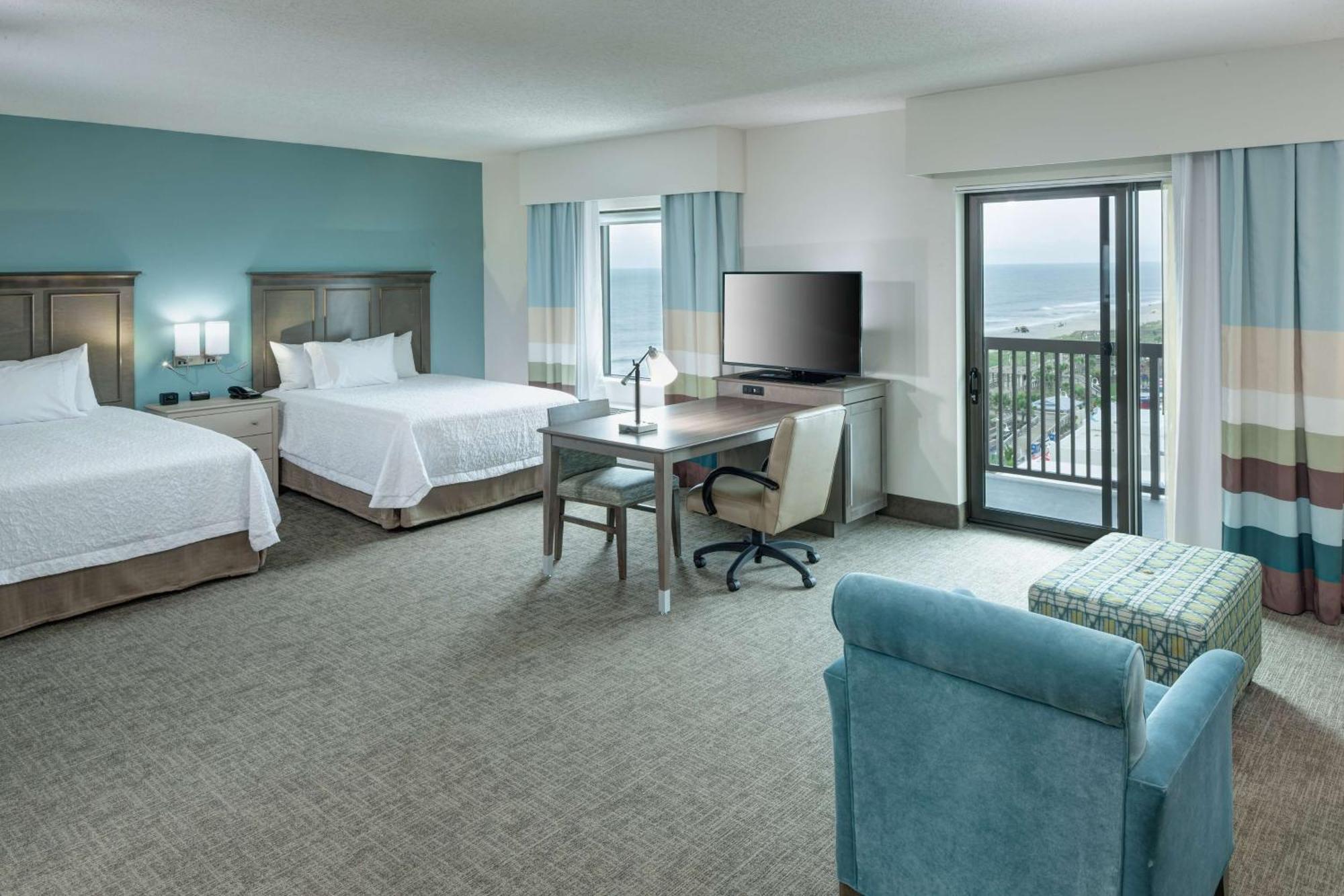 Hampton Inn & Suites By Hilton Carolina Beach Oceanfront Exterior photo