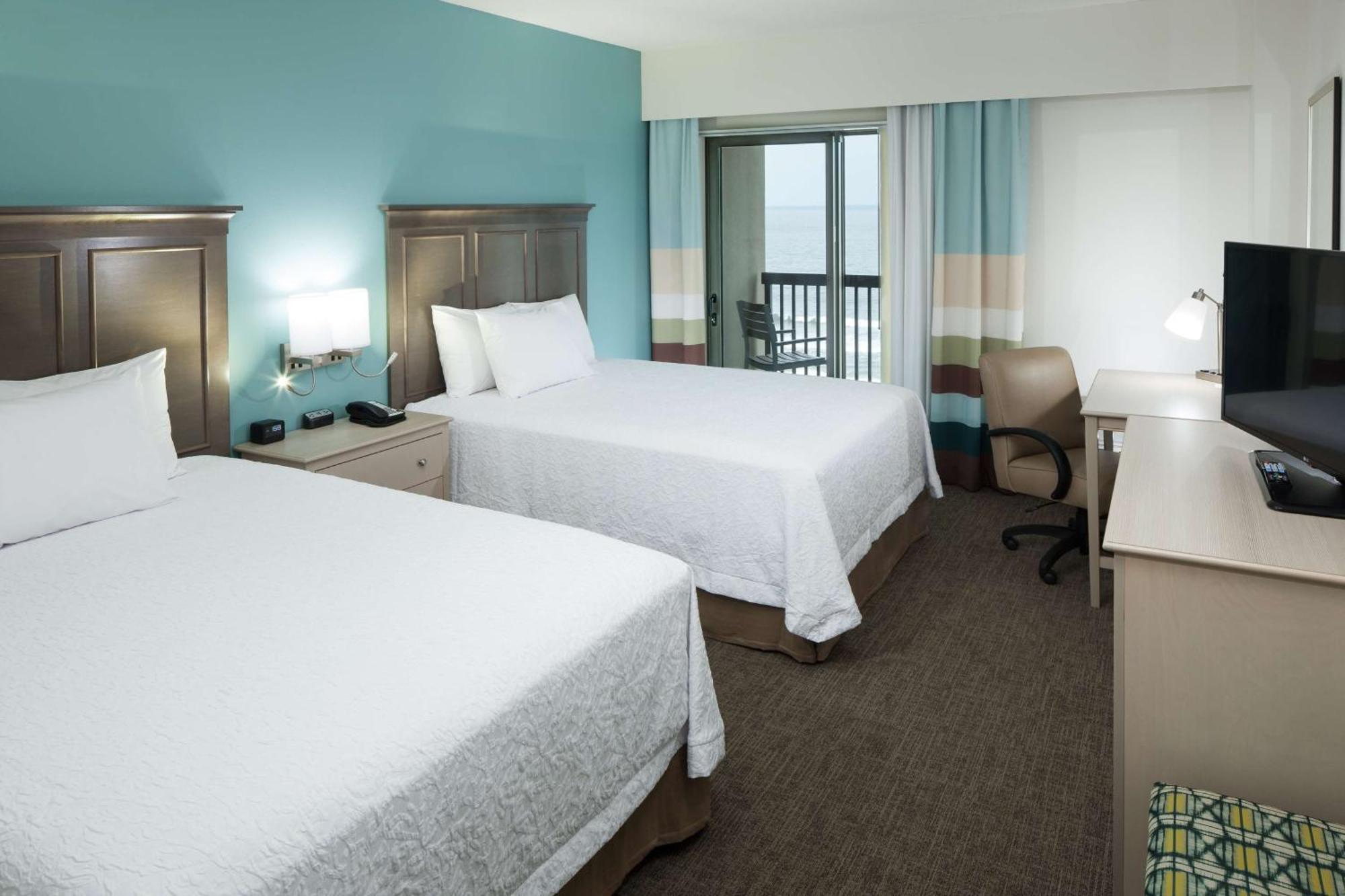 Hampton Inn & Suites By Hilton Carolina Beach Oceanfront Exterior photo
