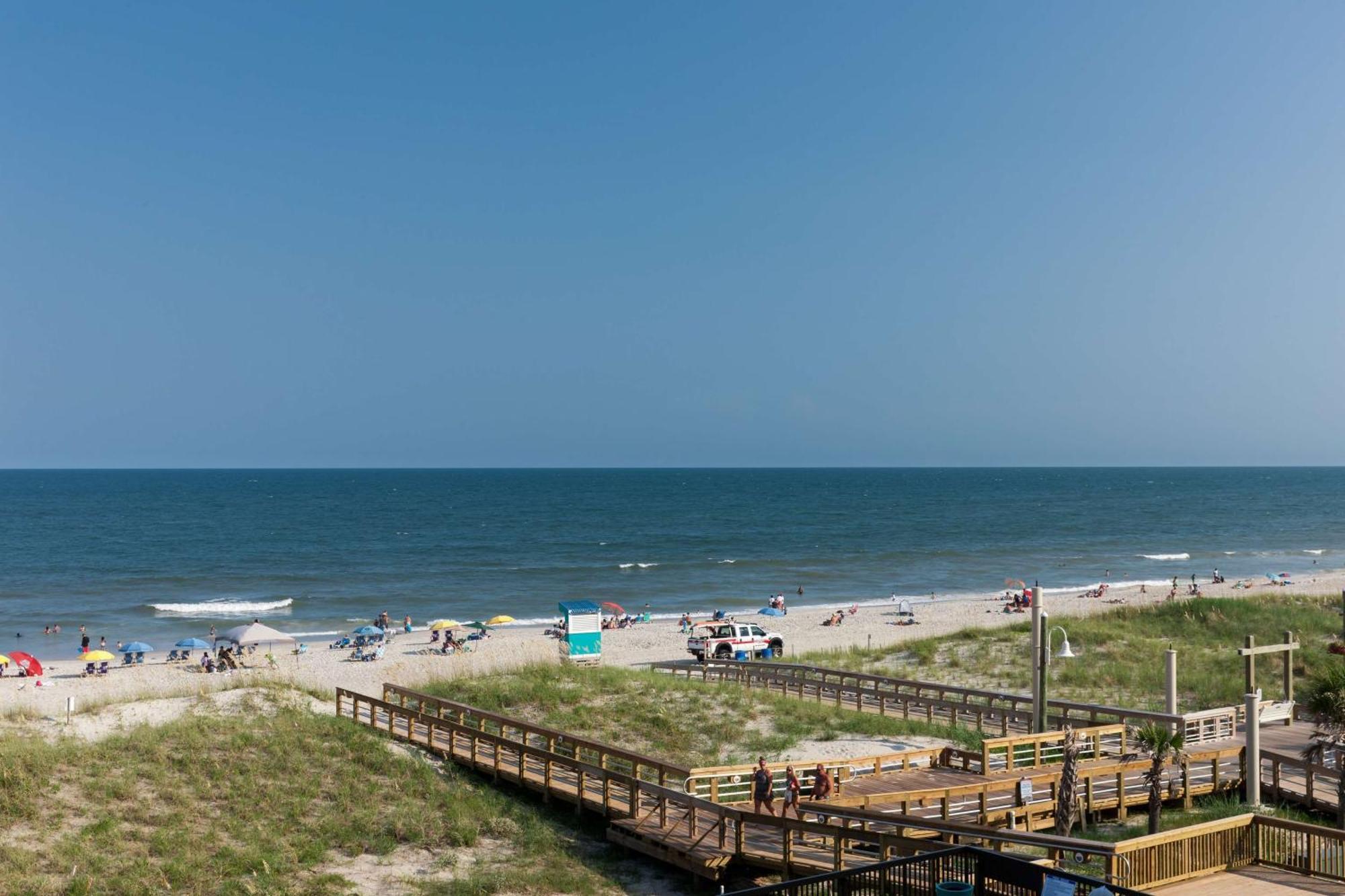 Hampton Inn & Suites By Hilton Carolina Beach Oceanfront Exterior photo