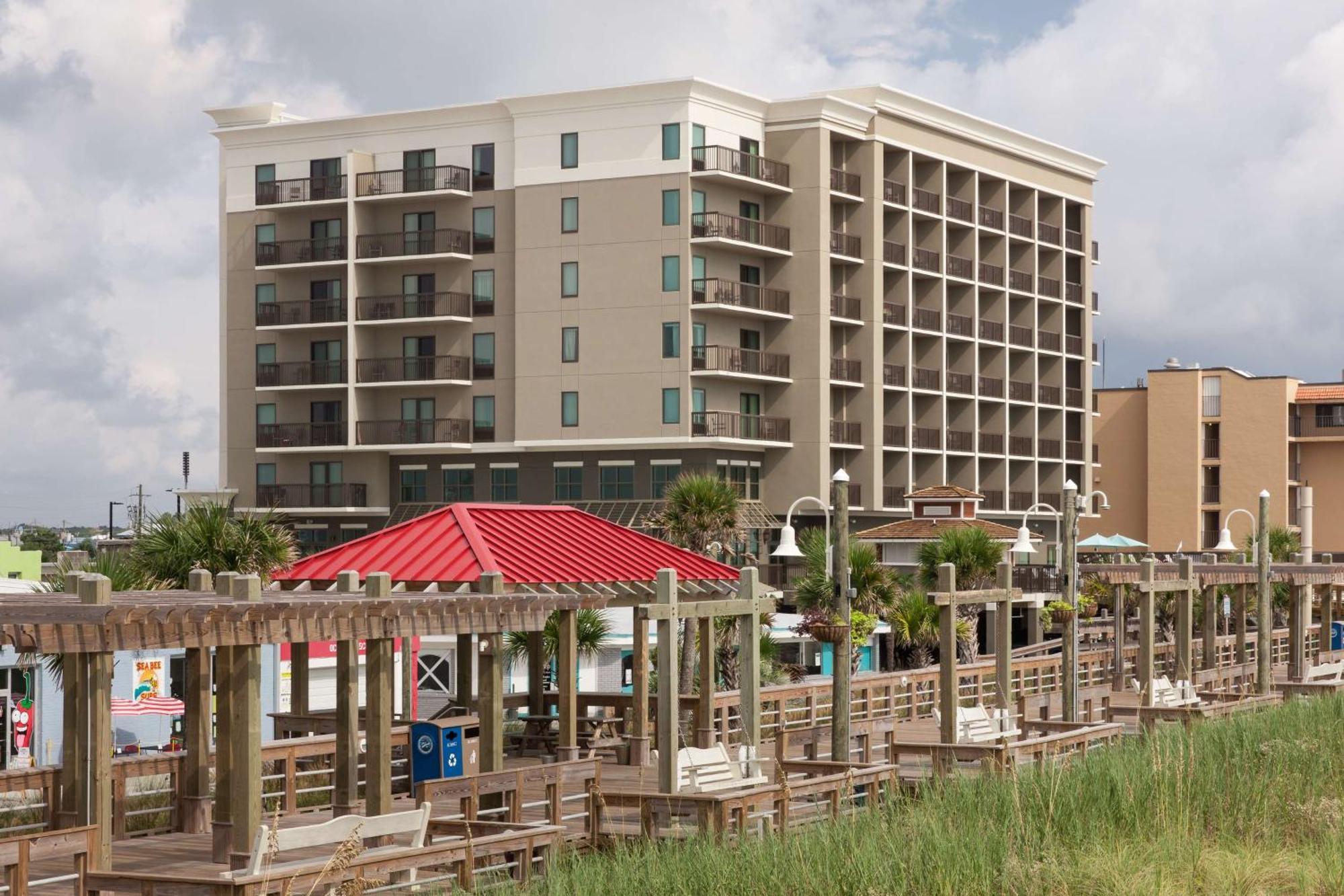 Hampton Inn & Suites By Hilton Carolina Beach Oceanfront Exterior photo