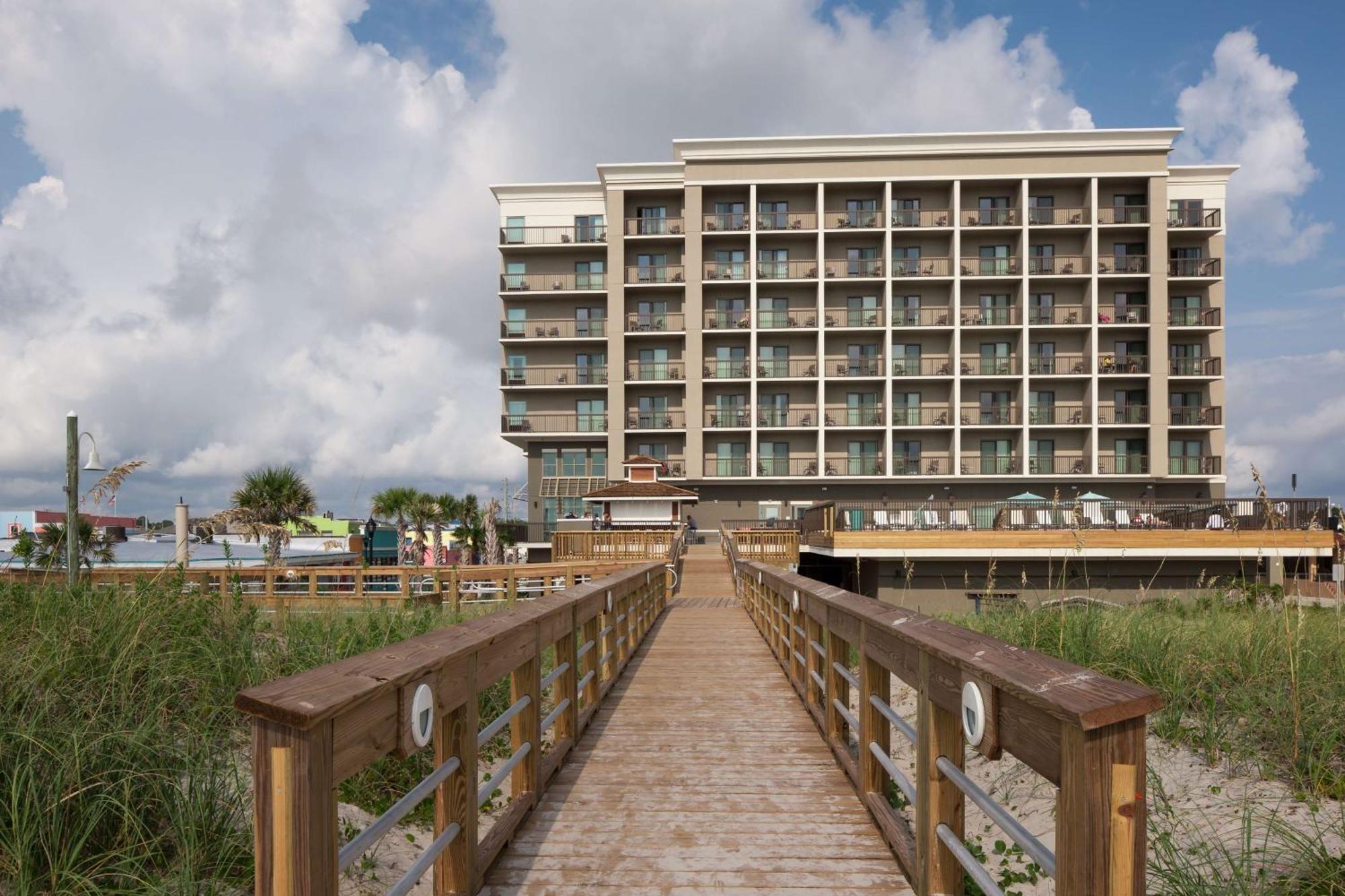 Hampton Inn & Suites By Hilton Carolina Beach Oceanfront Exterior photo